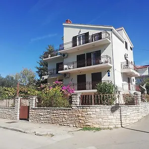 Appartement Danyja, Sveti Filip i Jakov
